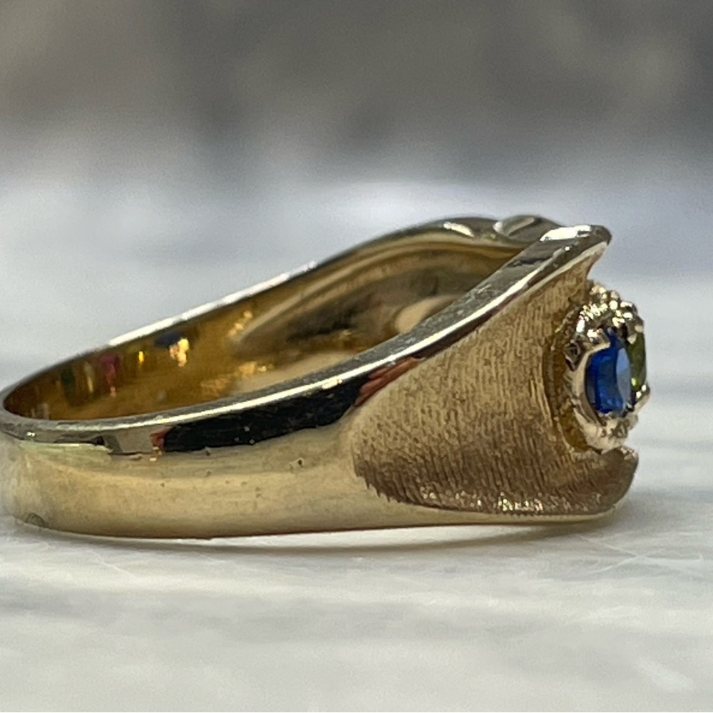 ✨Vintage Mothers ring Sample Brass Gold Plated Multicolor Gemstone Band Size 6 - Picture 5 of 10